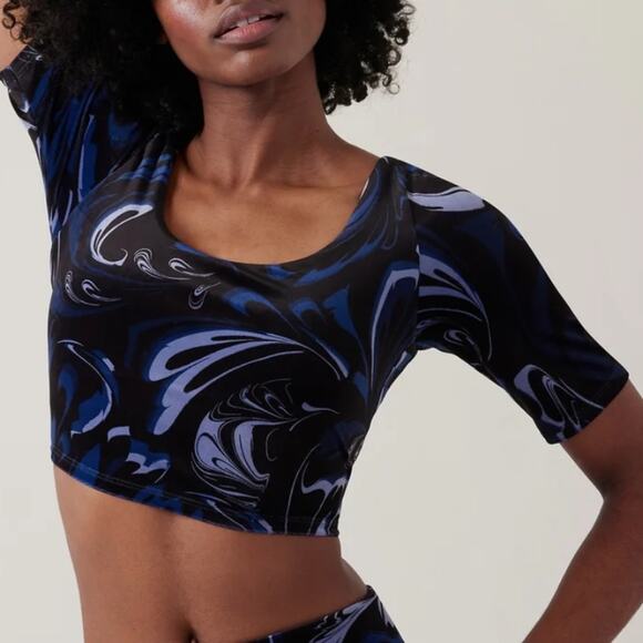 NWT Athleta Exhilrarate Velvet crop in Agate Paisley Black, XL - Picture 1 of 9